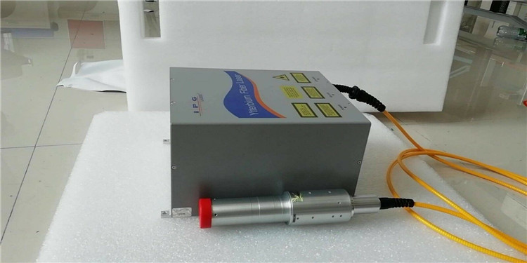 YLP-V2-1-100-100-100 IPG 100W掺镱脉冲光纤激光器实拍图9